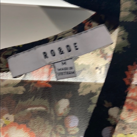 ♻️ Flowy RO & DE top Size M - Picture 5 of 5